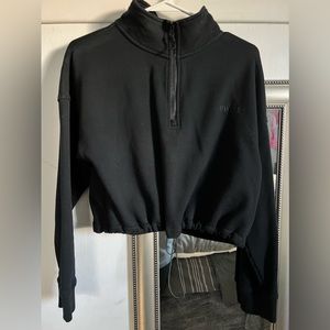 Ownu crop v-neck zip up black hoodie